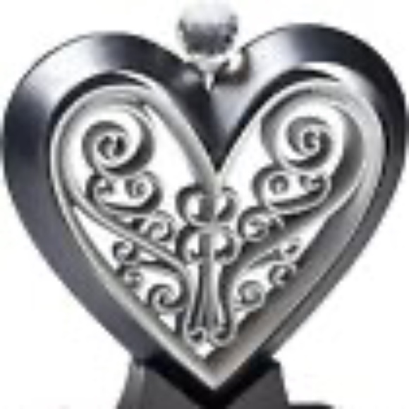 Unity Heart Wedding Decoration - Picture 1 of 5